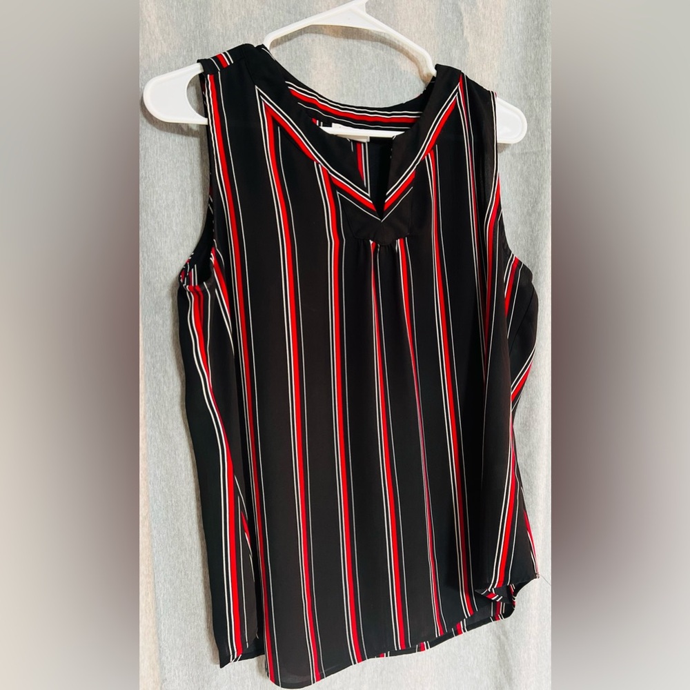 Women’s Van Heusen sleeveless blouse